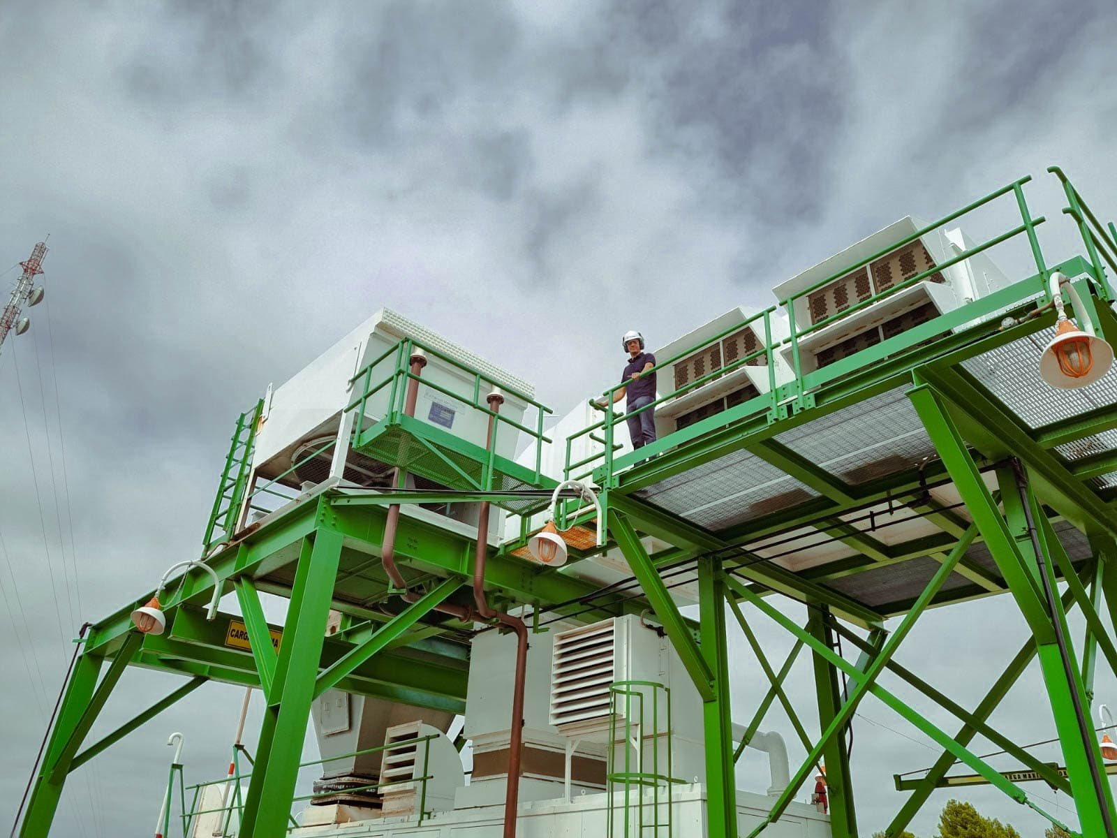 Reingeniería y fabricación de aeroenfriador de aceite para planta compresora de gas